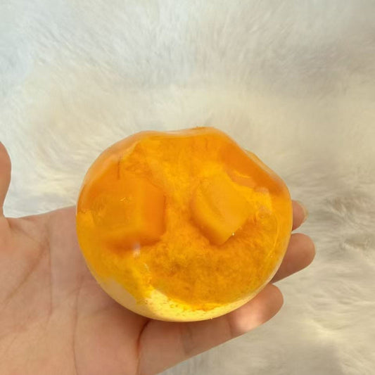 Mango Smoothie （The decorative mango is hard）
